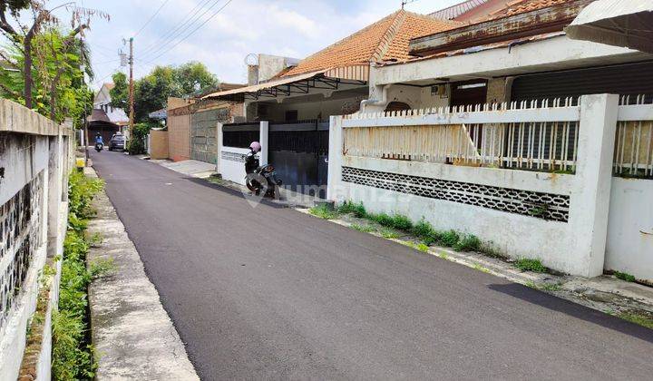 Rumah Lama Hitung Tanah Lokasi Nyaman & Prime Area, Banyak Benefitnya 2