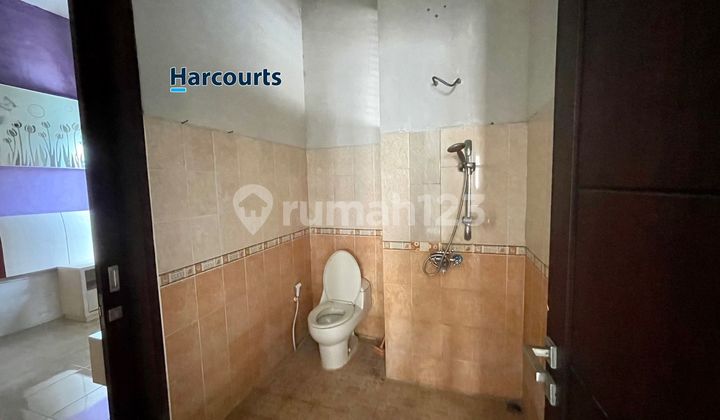 Rumah Hook Semi Furnished Di Cluster Exclusive Gentan Sukoharjo Dekat Solo Baru 2