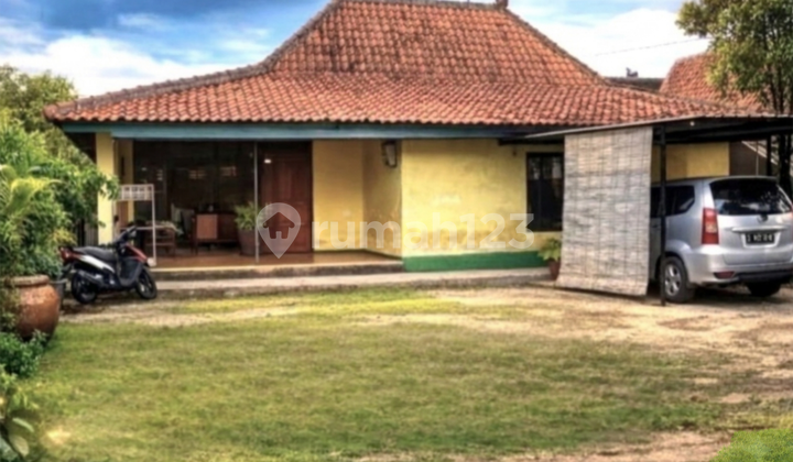 Tanah Pekarangan Bonus Bangunan Rumah di Colomadu, Solo Tanah Pekarangan Bonus Bangunan Rumah di Colomadu, Solo