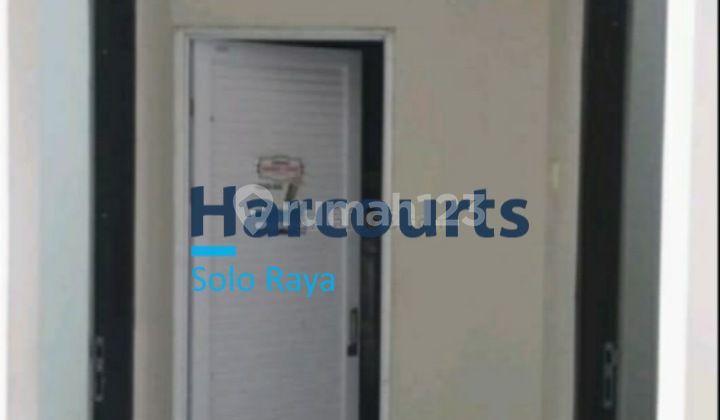 Rumah Bagus Bersih Terawat Siap Huni di Cluster di Mojosongo 2