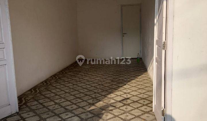 Rumah 2 lantai siap huni di pusat kota 7