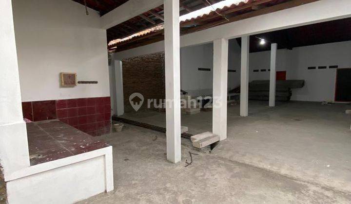 Ruko 2 lantai murah bersih terawat siap pakai 8
