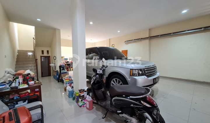Rumah bagus full furnished di cluster elite 7