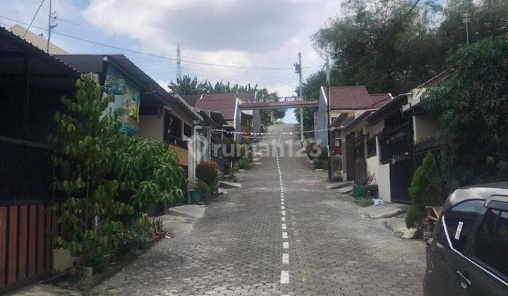 Rumah siap huni dekat Jalan Jaya Wijaya, Mojosongo, Solo 3