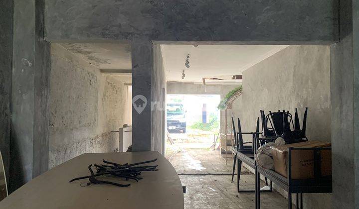 Ruko dan ruang usaha 2 lantai strategis 3