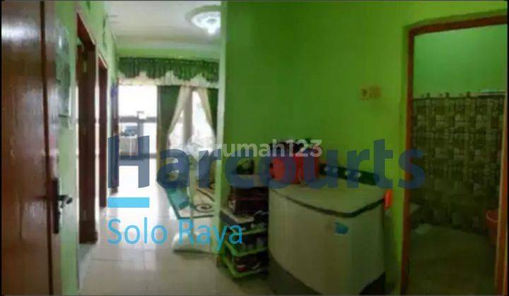 Rumah habis renovasi siap huni di cluster dekat Gentan 2