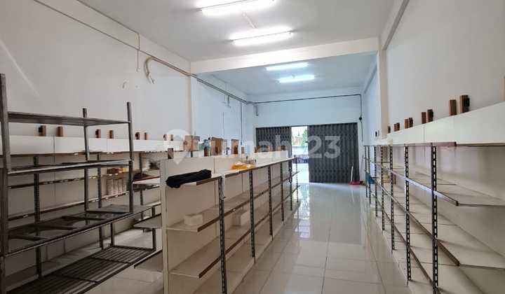 Ruko bagus 2 lantai strategis di area perkantoran 13