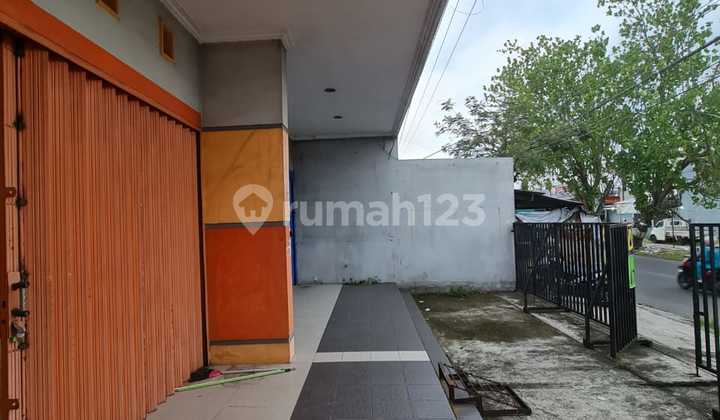 Ruko 2 lantai strategis untuk usaha 12