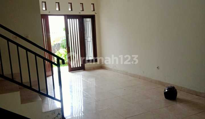 Rumah cantik dalam cluster 16