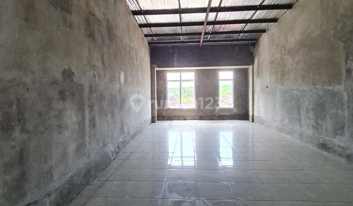 Ruko dan gudang atau tanah pinggir jalan raya Waduk Cengklik 8