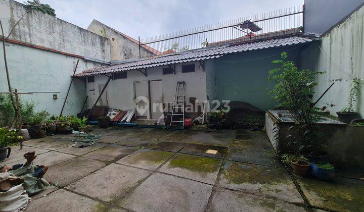 Ruko atau ruang usaha 2 lantai sangat strategis di pusat Solo Baru 6