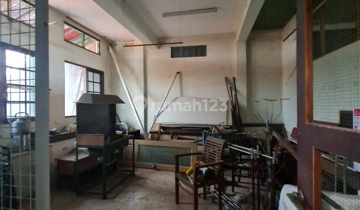 Ruko atau ruang usaha 2 lantai sangat strategis di pusat Solo Baru 11