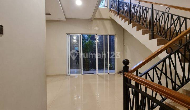 Rumah baru minimalis modern 2 lantai di sektor 1 Solo Baru 12