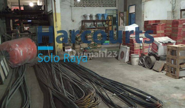 Rumah dan toko siap pakai di Jalan provinsi Solo - Sragen 15