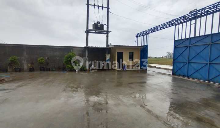 Pabrik plastik strategis di lokasi industri 7