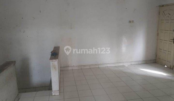 Ruko 2 Lantai Di Jalan Adi Sucipto 8