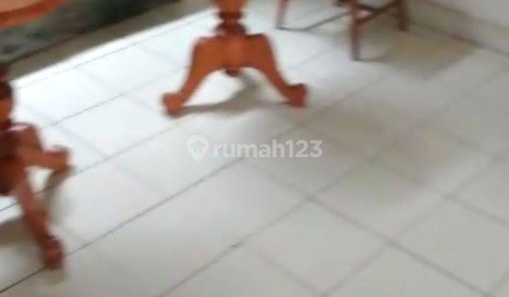 Ruang usaha siap pakai 10