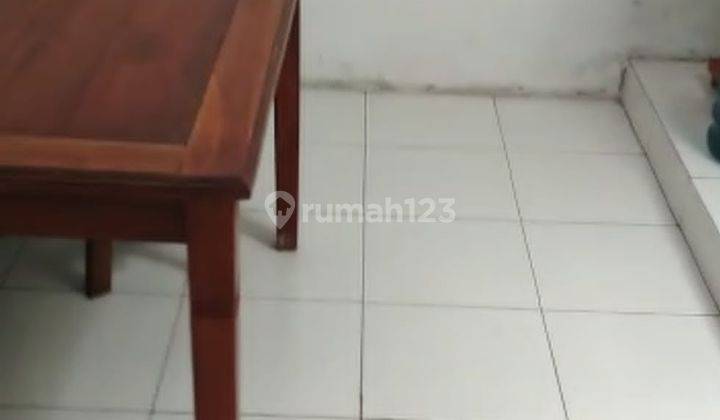 Ruang usaha siap pakai 11