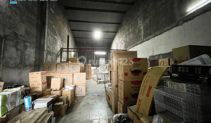 Gudang ada kantor dan mess karyawan dekat Solo Baru 6