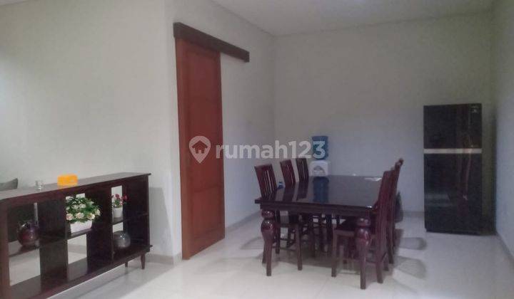 Rumah Bagus 2 Lantai
Full Furnished Di Cluster 2