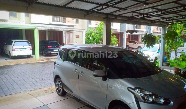 Rumah Bagus 2 Lantai
Full Furnished Di Cluster 5