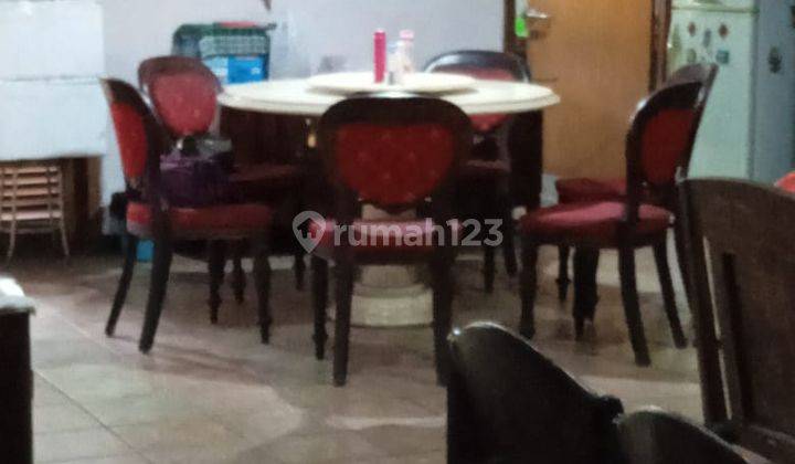 Rumah model lama besar & luas dekat jalan raya Palur 7