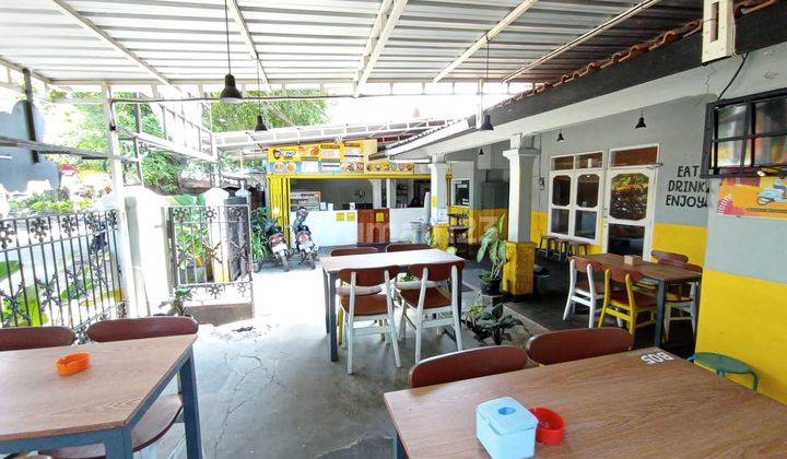 Rumah / ruang usaha strategis ex resto siap pakai 3
