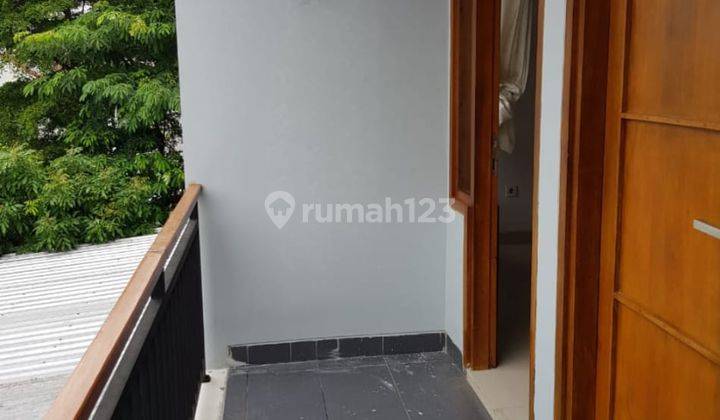 Rumah 2 lantai siap huni
di cluster elite 9