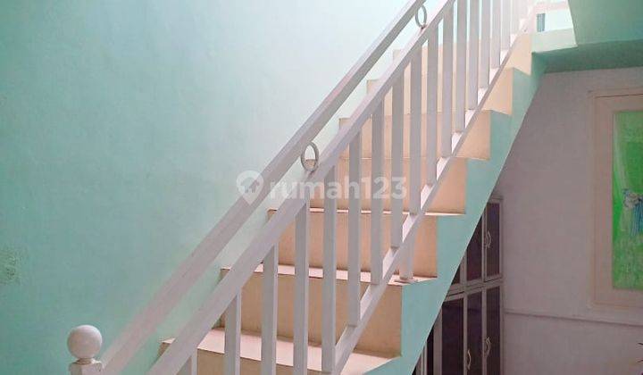 Rumah cantik 1,5 lantai siap huni dengan perabotan di cluster 7
