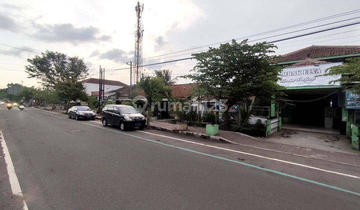 Ruko Siap Pakai Pinggir Jalan Utama
Tengah Kota 2
