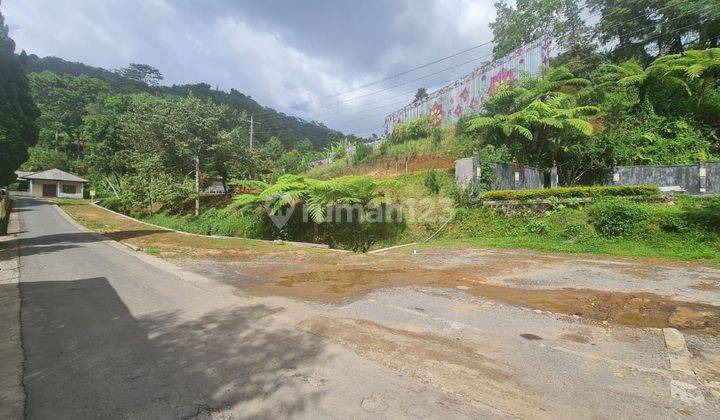 Tanah bagus untuk resto, villa, atau usaha di Kemuning 2