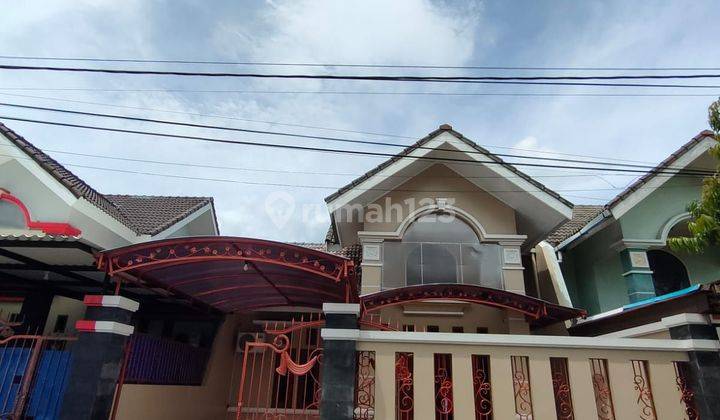 Rumah siap huni di cluster elit di Solo Baru 1