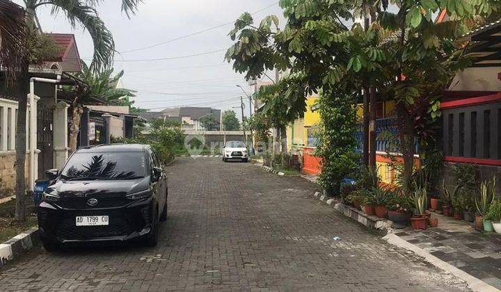 Rumah siap huni di cluster elit di Solo Baru 2