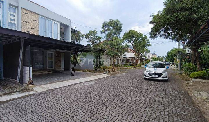 Rumah bagus terawat 2 lantai
furnished di cluster elite 2