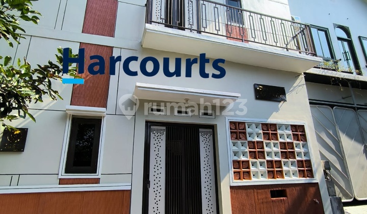 Kost Baru Exclusive 2 Lantai Full Furnished di Jebres, Solo 1