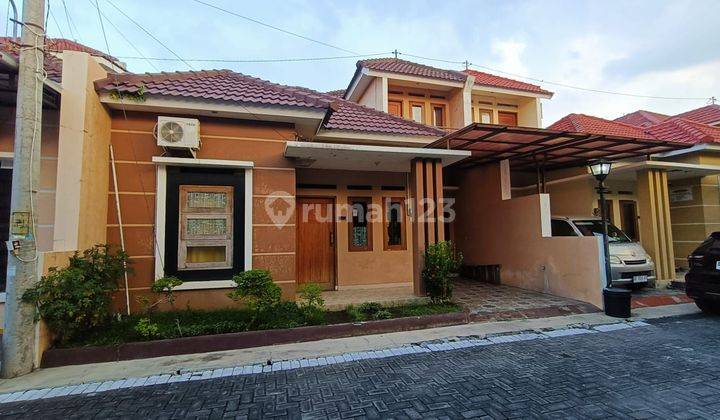 Rumah Bagus 2 Lantai Siap Huni Di Cluster 1