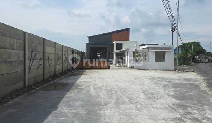 Gudang Baru Siap Pakai di Jalan Raya Solo Jogja Gudang Baru Siap Pakai di Jalan Raya Solo Jogja