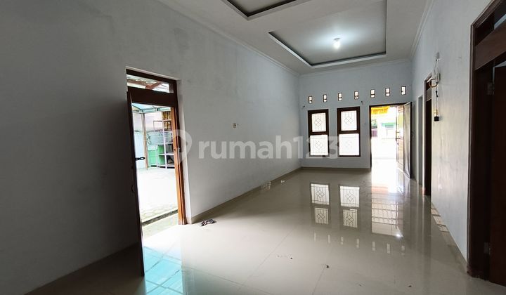 Good & Clean 2-Story House Ready to Live in Solo Baru, Condition Fully Renovated & Freshly Painted 2