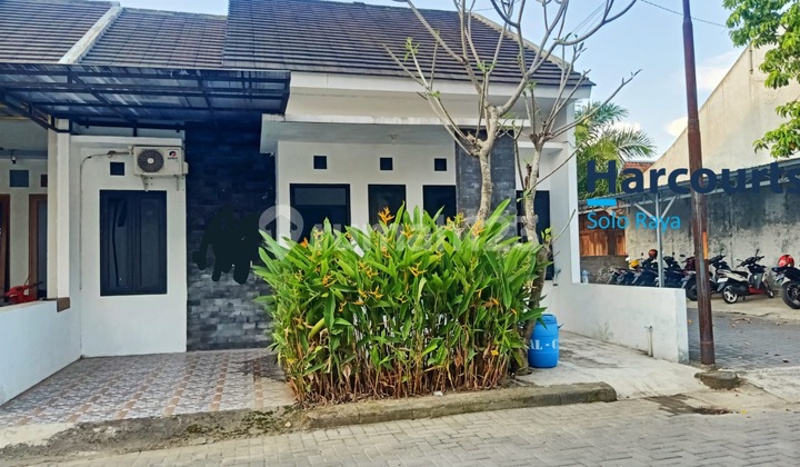 Rumah Minimalis Modern Di Cluster Exclusive Di Wonorejo, Solo