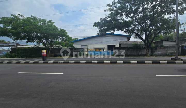 Warehouse or Strategic Factory Located on the Boyolali - Semarang Main Roadside Warehouse or Strategic Factory Located on the Boyolali - Semarang Main Roadside