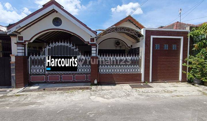 Rumah Bagus & Cantik Siap Huni Dengan Perabotan Di Perumahan Fajar Indah, Solo 1