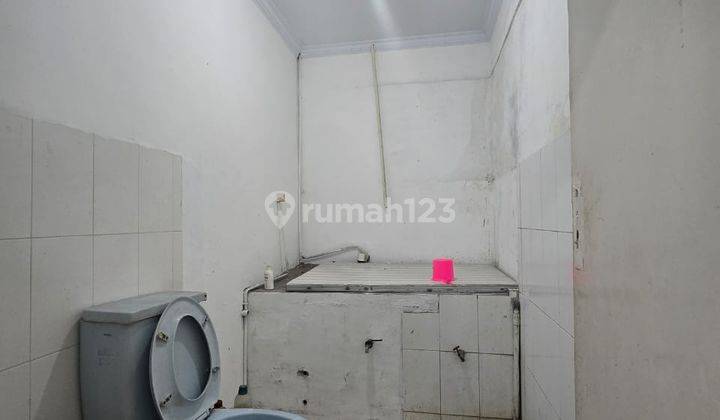 Ruko 2 Lantai Strategis Di Jalan Hasanudin, Solo 2