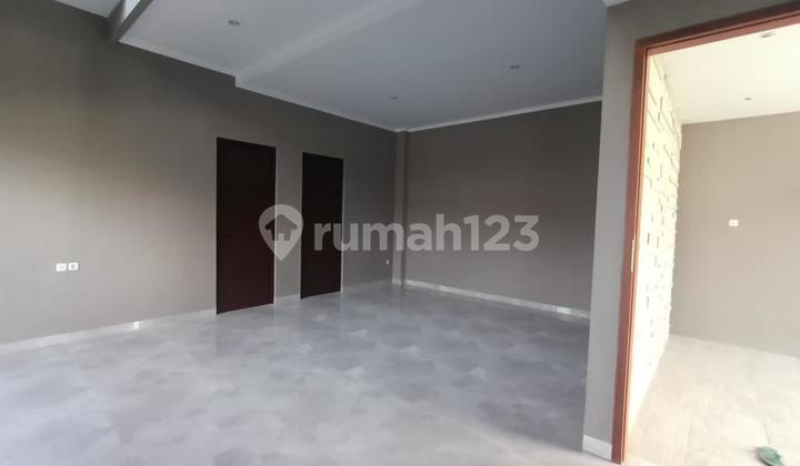 Beautiful Modern Tropical Fully Furnished House in a Cluster in Madegondo, Grogol 2