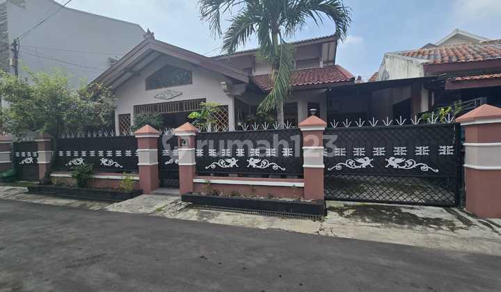 Rumah Bagus Siap Huni Tengah Kota 1