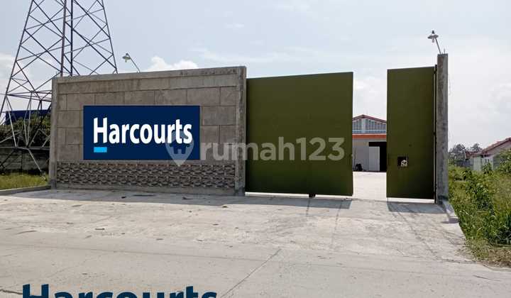 Strategic Good Warehouse Ready to Use on Indronoto Street, Kartasura Warehouse Area.