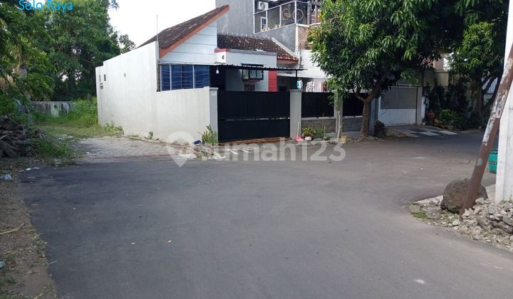 Tanah Pekarangan Dekat Jalan Raya Adi Sucipto Di Karangasem, Laweyan, Solo