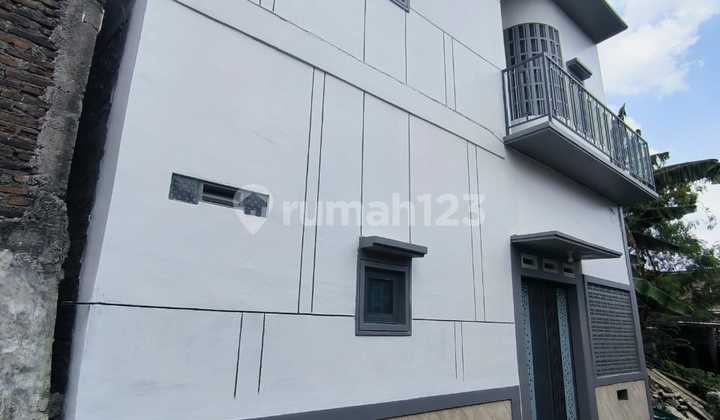 Kost Eksklusif 2 Lantai Full Furnished Di Jebres, Solo ( Belakang Uns ) 2