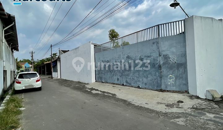 Ready-to-Use Warehouses with Office, Security Guard Office, and Staff Mess in Grogol, Solo Baru Ready-to-Use Warehouses with Office, Security Guard Office, and Staff Mess in Grogol, Solo Baru