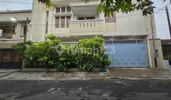 Rumah Mewah 2 Lantai Lokasi Favorit di Manahan Solo, Lokasi di Selatan Stadion Manahan Solo 1