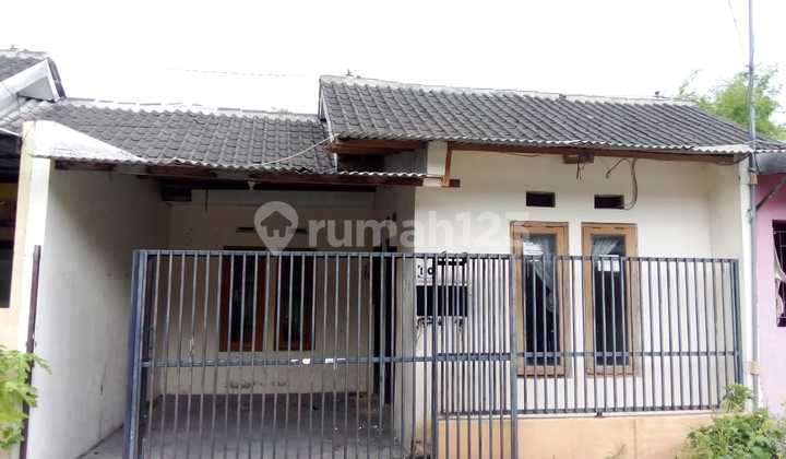 Rumah Sederhana Minimalis di Cluster di Palur, Solo